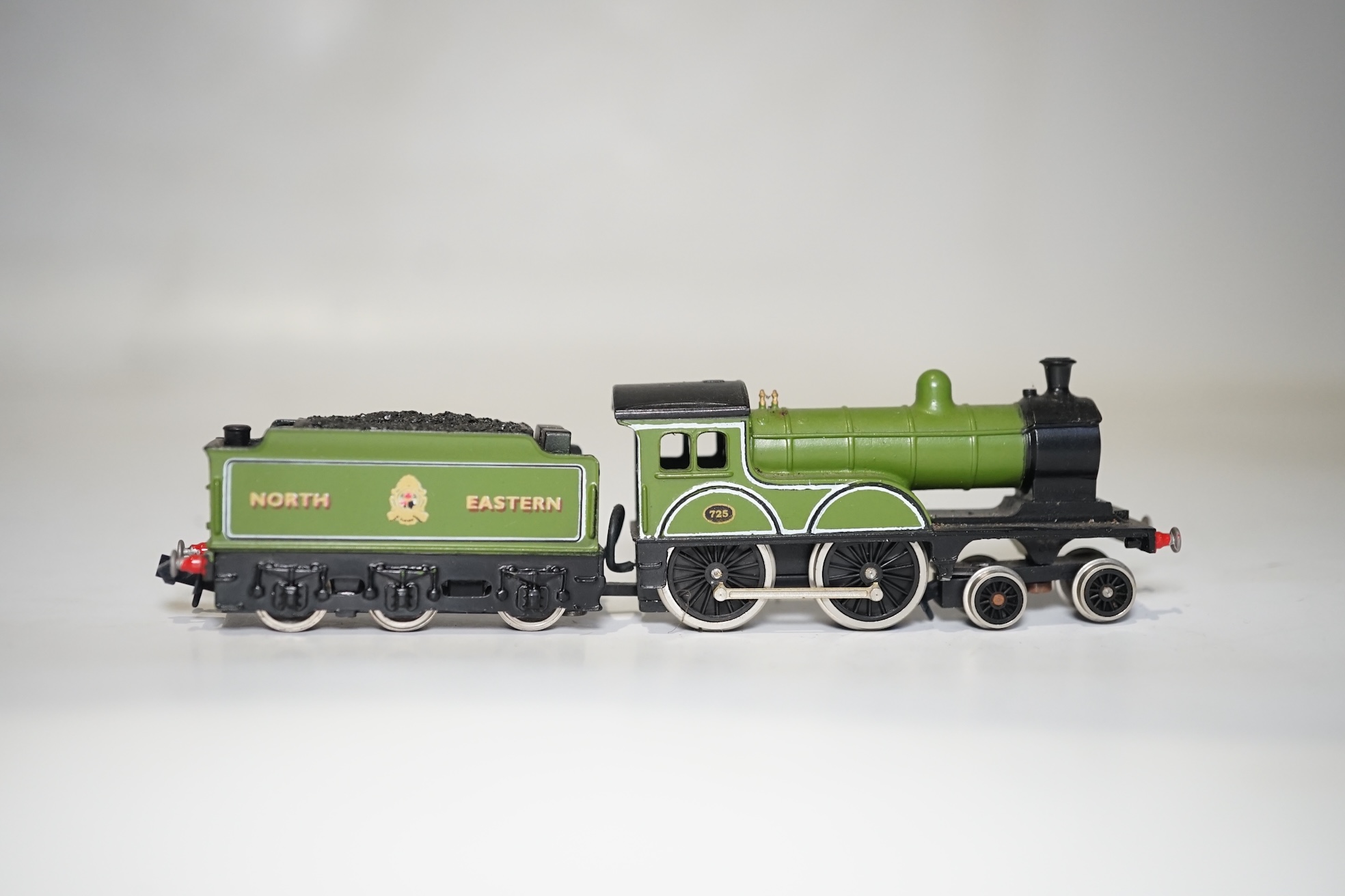 Two boxed Union Mills N gauge railway NER Class R tender locomotives; both 725. Condition - good.